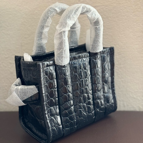 Marc Jacobs The Croc-Embossed Crossbody Tote bag - Picture 11 of 12